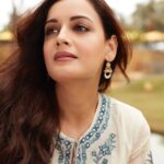 Dia Mirza Instagram - Have you watched #GRAY yet? All you need to do is click on the Amazon Mini TV icon on your Amazon shopping app to watch for FREE ❤️ @amazonminitv A powerful short film on Consent with the amazing @shreyadhan13. Directed by @sakshirg. Produced by @tanejamainhoon @weareyuvaa Do watch! Spent a whirlwind day promoting #Gray in this beautiful handcrafted @anitadongre 💃🏻 Earrings by @silverstreakstore. Styled by @theiatekchandaney Assisted by @jia.chauhan MUH by @gpkritikos Photos by @shivamguptaphotography Managed by @shruti8711 @dikshapunjabi23 @exceedentertainment JW Marriott Mumbai Juhu