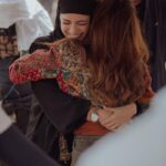 Dia Mirza Instagram - Safar mein na suffer karne ka ek hee ilaaj hain. Pyaar ❤️🐯💫 Temperature on the day was only 47degrees!!! #DhakDhakJourney #BTS #TravelWithDee @fatimasanashaikh @sanjanasanghi96 #RatnaPathakShah #OutsidersFilms @dudeja_sahaab @pranjalnk @taapsee @dhakdhakjourney @viacom18studios Photo by @khamkhaphotoartist Noida Extension, Greater Noida West