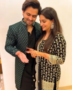 Dipika Kakar Instagram - Mr & Mrs Ibrahim ❤️ . Evening look me humaari kuch pics… Iske bina Eid adhuri rehti hai meri…