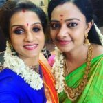 Divya Padmini Instagram - When two poles meet😊 @d_divyavishwanath @zeetamizh @zee5tamil @zeetv #kannathilmuthamittal #zeeserial #friendship