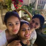 Erica Fernandes Instagram - A day with my girls @shubhaavi @sonyaaayodhya #gettogether #us #ourtime #aboutlastnight