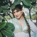 Erica Fernandes Instagram - Photo dump of my Eid look😁💕 Outfit by @gopivaiddesigns Jewellery @shillpapuriidesignerjewellery Bag @eena.official Hair @hair_by_rahulsharma Coordinated by @shrushti_216 📸 @akshay_navlakhe