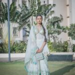 Erica Fernandes Instagram - Photo dump of my Eid look😁💕 Outfit by @gopivaiddesigns Jewellery @shillpapuriidesignerjewellery Bag @eena.official Hair @hair_by_rahulsharma Coordinated by @shrushti_216 📸 @akshay_navlakhe