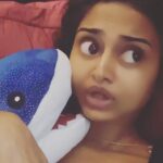 Erica Fernandes Instagram – 🤷🏻‍♀️ aaj kal ke bacche i tell you 🤪

#reelitfeelit #trendingreel #justforfun #comedyreels #humor #drama