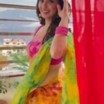 Eshanya Maheshwari Instagram – Tere rang mein rangne wali 💖

#colorful #saree #esshanyamaheshwari #esshanya #Reelsinstagram #sareelove #foryou #sareechallenge