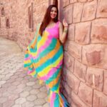 Eshanya Maheshwari Instagram – Main agar kahoon mujhsa haseen
Kaynaat mein nai hai kahin…. ✨

Saree by @aachho 💖

#saree #photodump #lehriya #sareequeen #sareelove #esshanyamaheshwari #esshanya The Marugarh Resorts & SPA Jodhpur