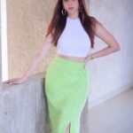 Eshanya Maheshwari Instagram - Summer glow ✨💚🤍 📸- @portraitsbyvedant #summerglow #summer #ootd #esshanyamaheshwari #esshanya #fashionblogger #styleblogger