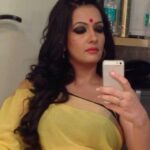 Falguni Rajani Instagram - #reelkarofeelkaro❤ #reelsinstagram #reel #viral #viralvideos #gulfamkali