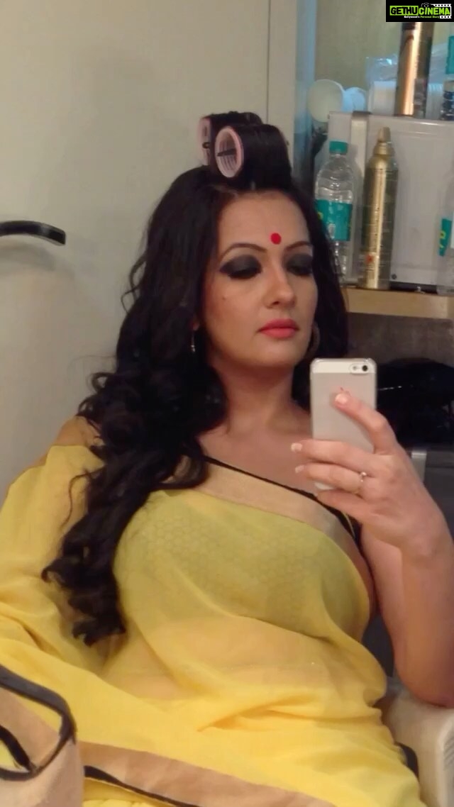 Falguni Rajani Instagram - #reelkarofeelkaro❤ #reelsinstagram #reel #viral #viralvideos #gulfamkali
