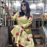 Falguni Rajani Instagram - Beat the heat with this pure cotton kurti from @fabclub_official Shades from. :- @yourspex #summer #summervibes #heat #cottonkurti #cottonsuits