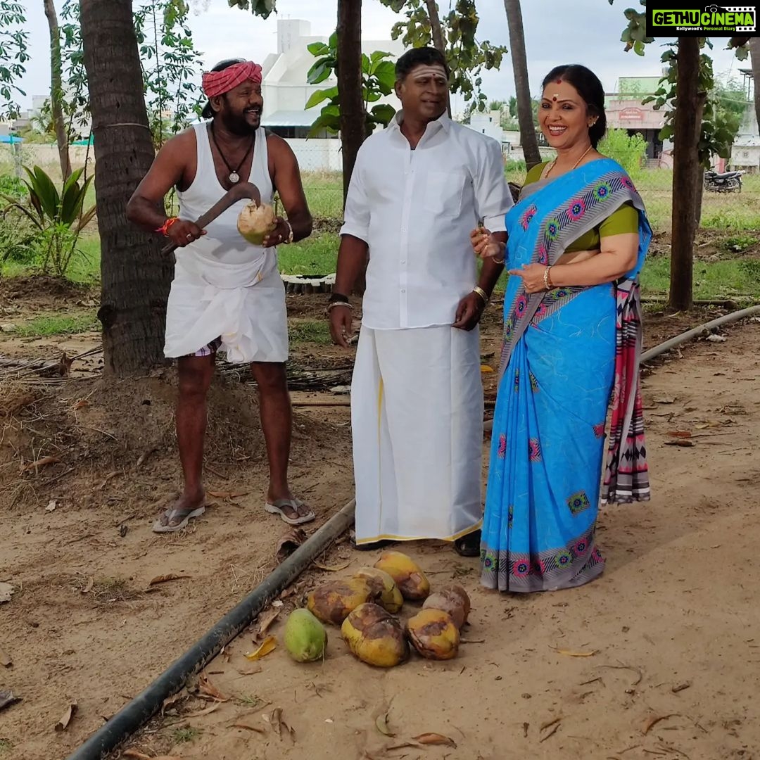 Fathima Babu Instagram - With scissor manohar and Bhaboos