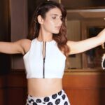 Fatima Sana Shaikh Instagram - Styled by @akshitas11 with @khushi46 Outfit- @nikhilthampi Hair - @humera_shaikh19 Make up- @tulsi5solanki Photos - @visualaffairs_va