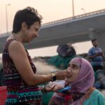 Fatima Sana Shaikh Instagram - Dear shonali, Thank you for making this journey of raat rani so special.. For mentoring me.. Nurturing my curiosity, encouraging me to question things and patiently answering them. for embracing me every time, I felt weak… Thank you cutieeeeeeee😘😘😘😘❤️❤️❤️ And yes!! Hand feeding me everyday!!because I forget to eat on shoots! You make the yummiest apple stew ❤️❤️