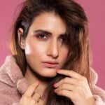 Fatima Sana Shaikh Instagram - Feeling pink.. 📸 @kerry_monteen