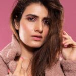 Fatima Sana Shaikh Instagram - Feeling pink.. 📸 @kerry_monteen