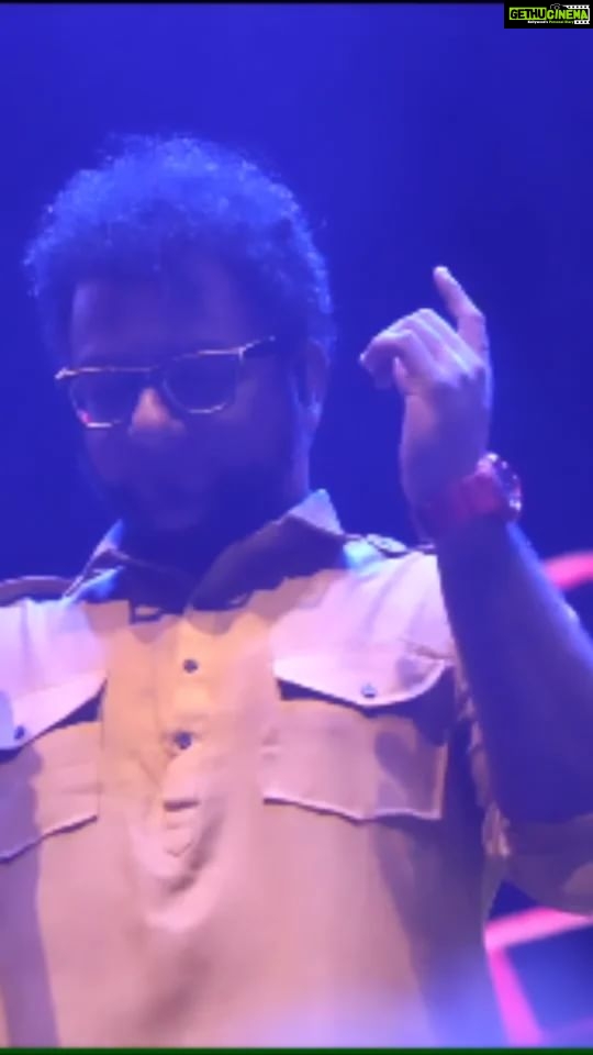 Haricharan Instagram - Live vibe! #Haricharan #HaricharanLive #haricharansinger #haricharanmusic #bookings