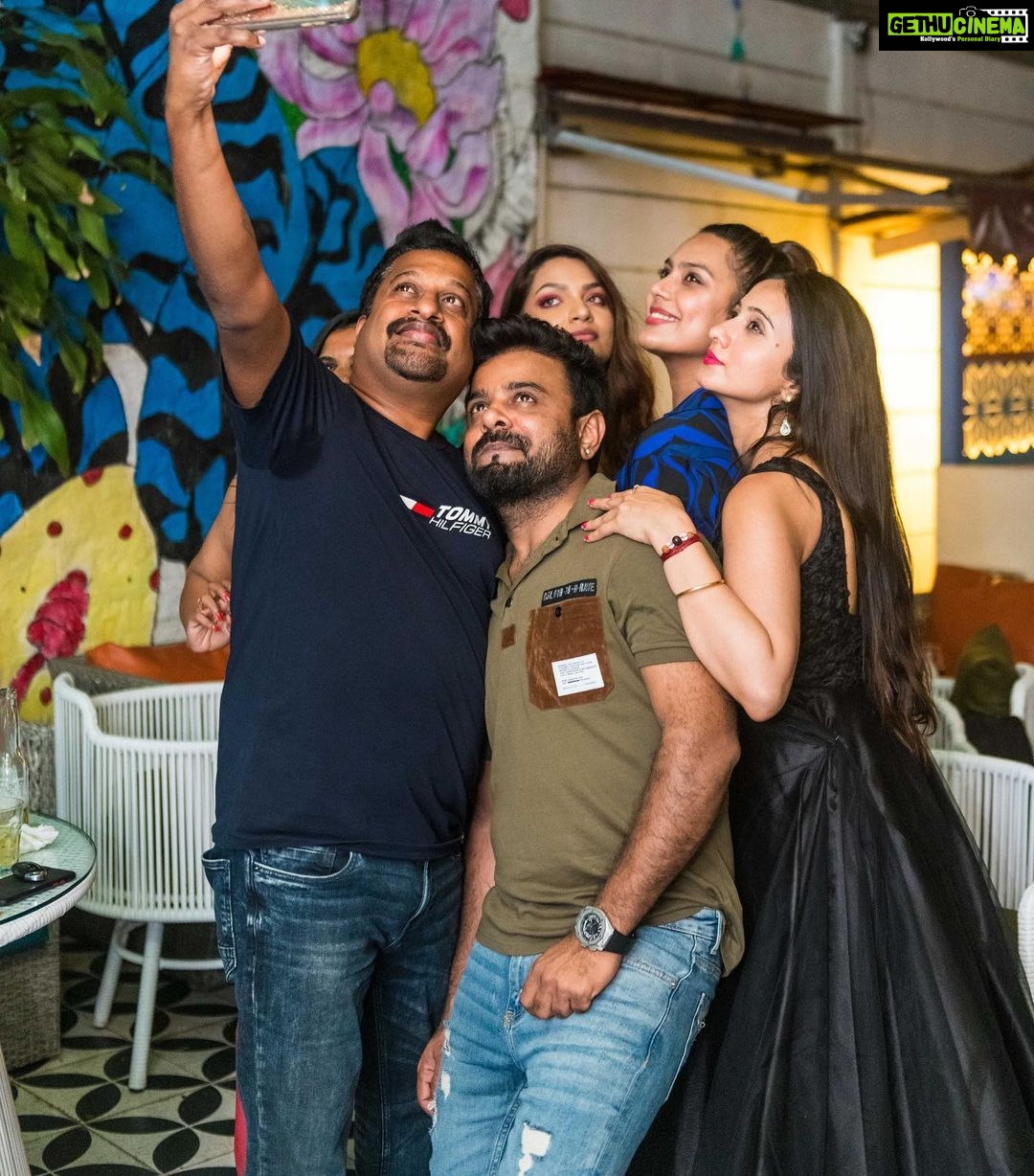 Harshika Poonacha Instagram - My beautiful people ♥️♥️♥️ Pebble