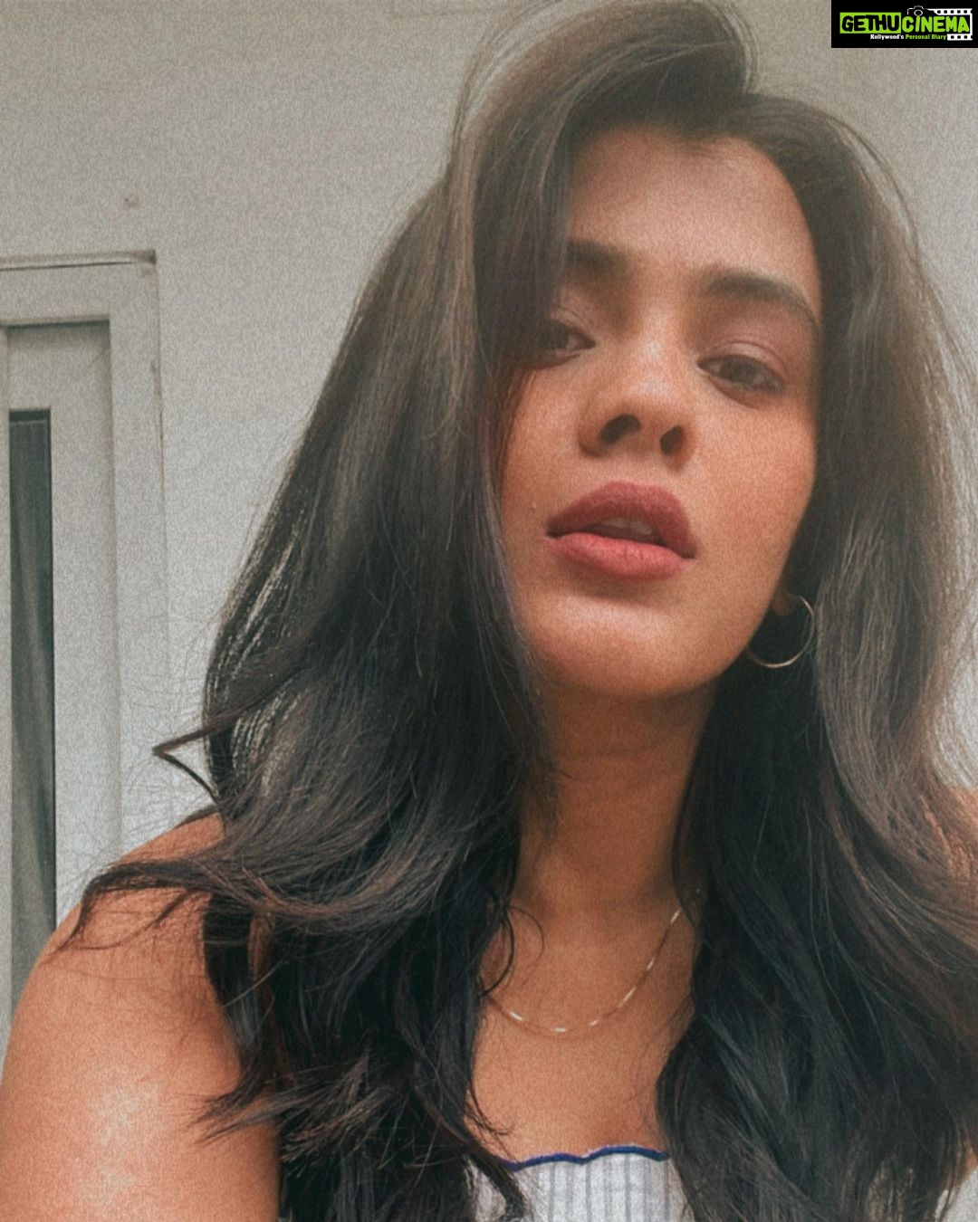 Hebah Patel Instagram - Dead pan face is in- I swear! Mumbai, Maharashtra