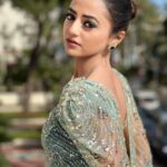 Helly Shah Instagram – Outfit @ziadnakad
Jewellery @mozaati 
Styled by @natashaabothra
Assisted by @simstyles20