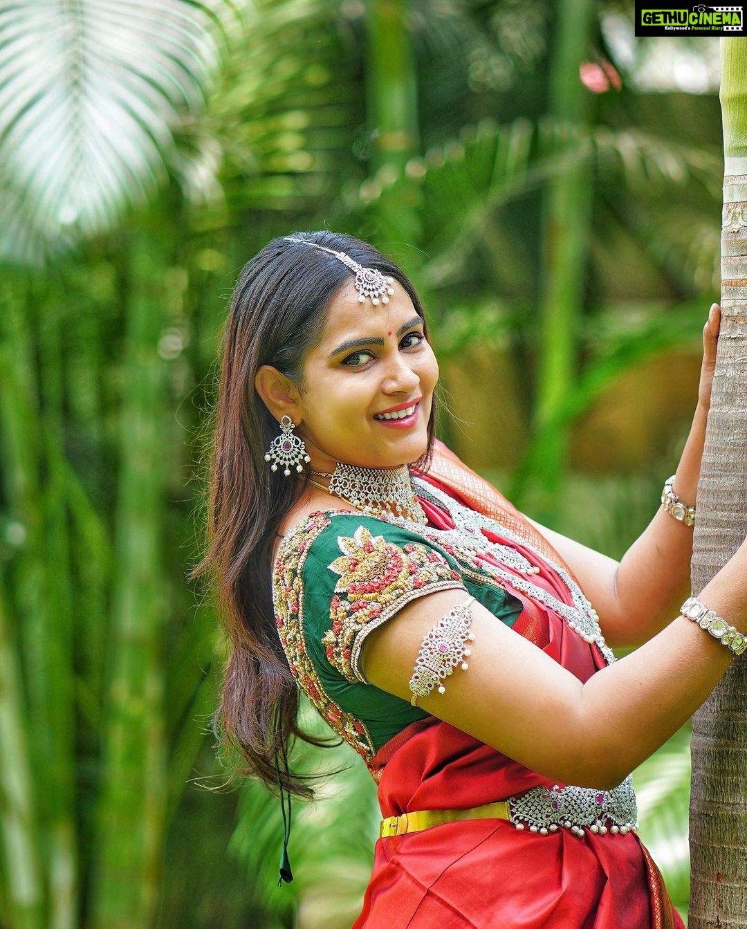 Himaja Instagram - 💫Happy Akshaya Tritiya Friends🤗 Jewellery By @7jewells - Manufacturer’s and Wholesaler in Hi Fashion jewellery Contact details 7799776768 (only WhatsApp) Picture credits @pratapsphotography #akshaya #jewellery