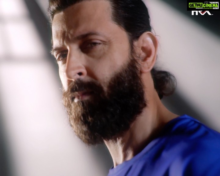 Hrithik Roshan Instagram - From strength to strength! What a journey this has been. From imagination to manifestation. Thank you HRX for being my star โญ๏ธ @hrxbrand - Gethu Cinema Hrithik Roshan Instagram - From strength to strength! What a journey this has been. From imagination to manifestation. Thank you HRX for being my star โญ๏ธ @hrxbrand - Gethu Cinema