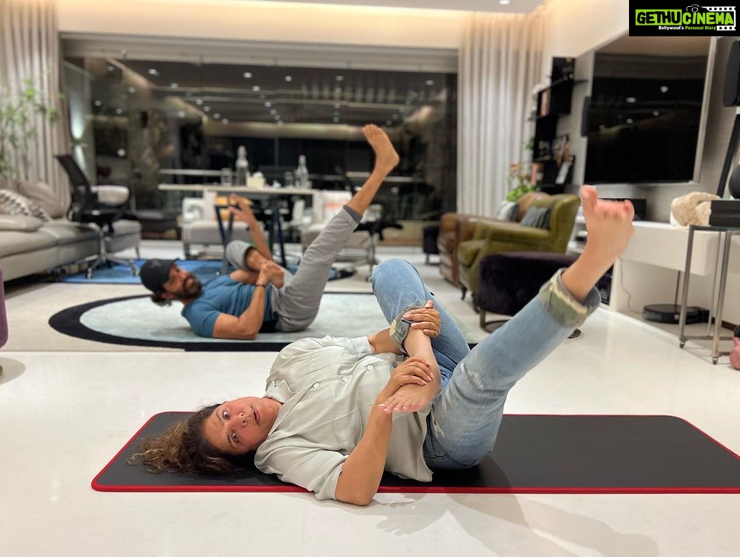 Hrithik Roshan Instagram - Sharing some mama moments with you all on Mother’s Day :) I took her for a movie she didn’t like much. And she taught me some yoga moves I am ecstatic about! Damn mama actually knows a lot of good stuff about strength! Happy Mother’s Day everyone ❤️ Love you mama @pinkieroshan