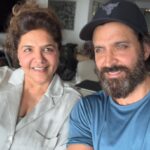 Hrithik Roshan Instagram - Sharing some mama moments with you all on Mother’s Day :) I took her for a movie she didn’t like much. And she taught me some yoga moves I am ecstatic about! Damn mama actually knows a lot of good stuff about strength! Happy Mother’s Day everyone ❤️ Love you mama @pinkieroshan