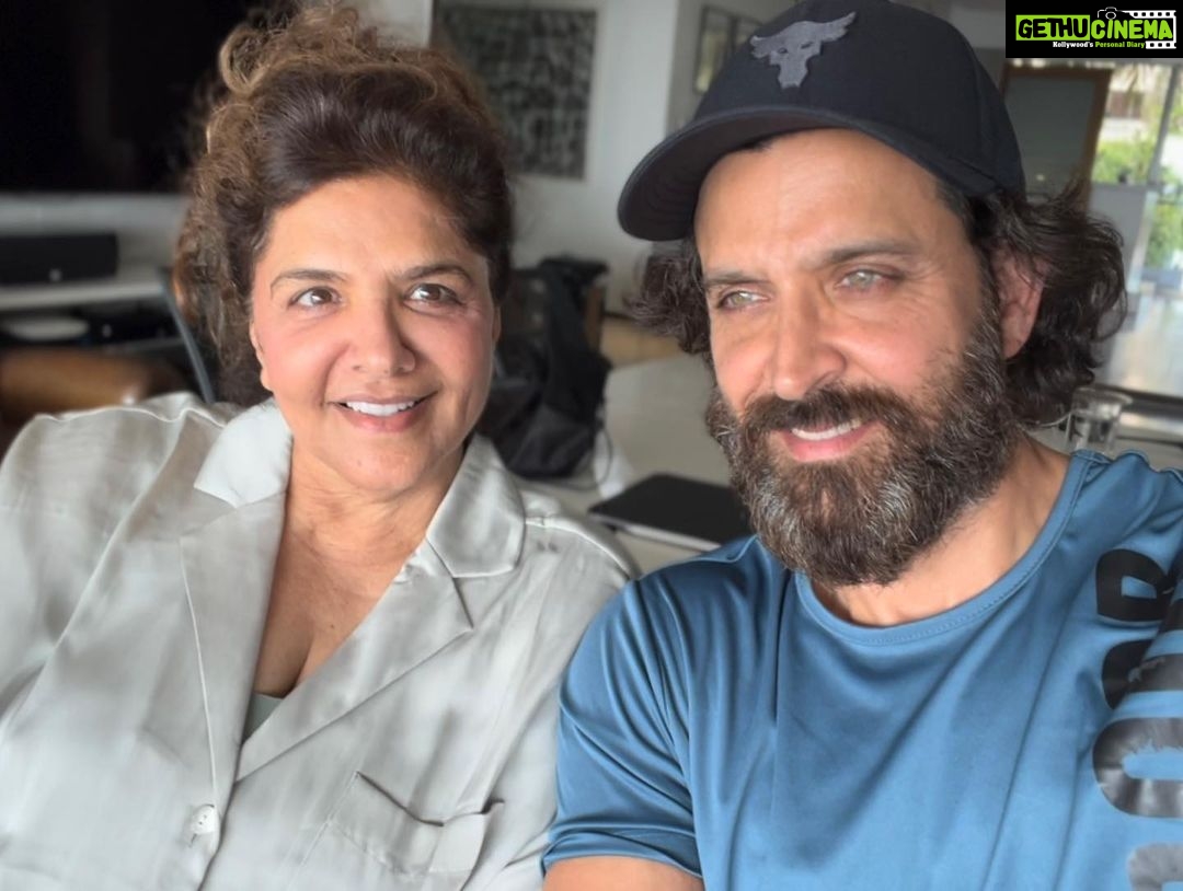 Hrithik Roshan Instagram - Sharing some mama moments with you all on Mother’s Day :) I took her for a movie she didn’t like much. And she taught me some yoga moves I am ecstatic about! Damn mama actually knows a lot of good stuff about strength! Happy Mother’s Day everyone ❤️ Love you mama @pinkieroshan