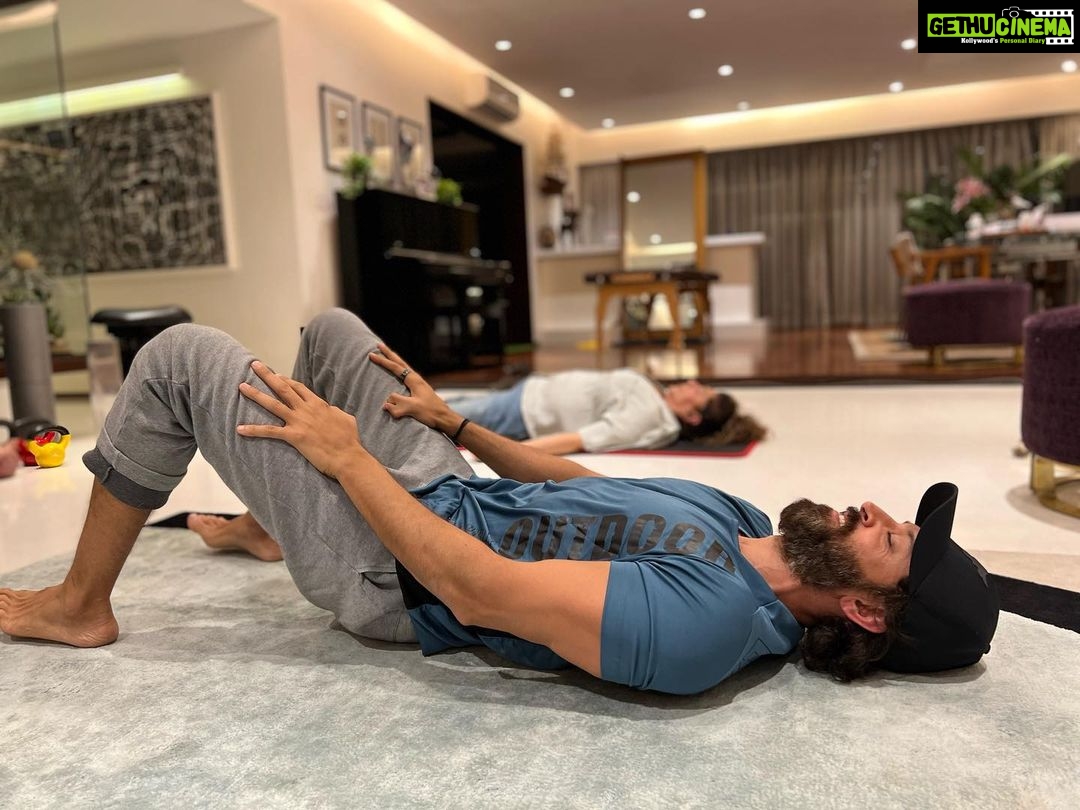 Hrithik Roshan Instagram - Sharing some mama moments with you all on Mother’s Day :) I took her for a movie she didn’t like much. And she taught me some yoga moves I am ecstatic about! Damn mama actually knows a lot of good stuff about strength! Happy Mother’s Day everyone ❤️ Love you mama @pinkieroshan