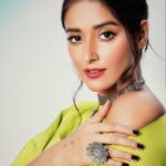 Ileana D'Cruz Instagram - @sanamratansi you da best ♥️♥️♥️ @payalkhandwala @aquamarine_jewellery @sangeetaboochra ✨ 📸 @kkarmaa.studio