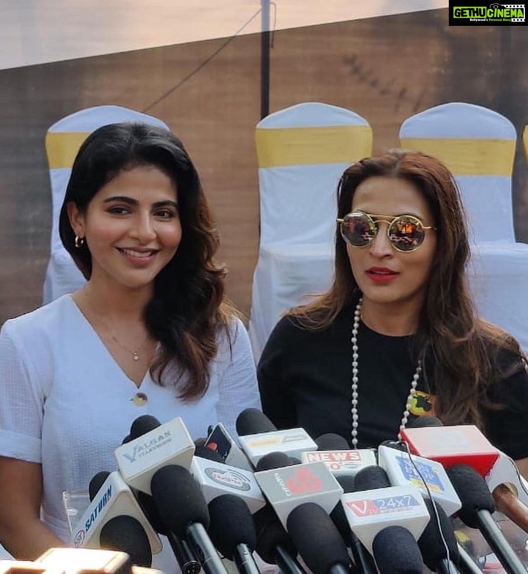 Iswarya Menon Instagram - Oh water ! Holy water . we all know water is the driving force of all nature, of all things living & moving . The summer is unbearable for all of us, those poor voiceless strays have no access to clean drinking water . They usually drink water from the gutter which often gives them all sorts of diseases & they pass away soon . . This initiative #waterbowlchallenge2022 is all about just keeping a bowl of fresh clean water infront of our houses . How simple is that ? . Can we all start doing that from today? Let us be the change, let us start with us ♥️ . @pfciindia