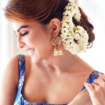 Jacqueline Fernandez Instagram - Have you listened to #RaRaRakkamma yet? 🤍 Link in Bio ! 💙