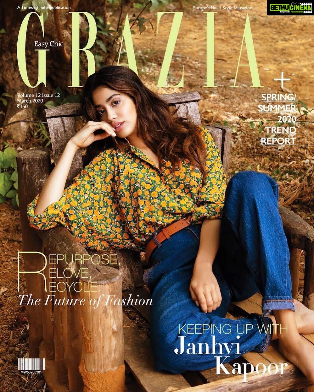Janhvi Kapoor Instagram - πΏβοΈπΎπππ Photographs: @kay_sukumar at @fazemanagement Fashion Director: @pashamalwani assisted by @thestyleattendant HMU: @danielcbauer at @artistfactoryindia PR Agency: @hypenq_pr Words: @radhika.yellow Location: @machanresorts