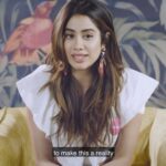 Janhvi Kapoor Instagram - YOU + ME + HELICOPTER RIDE + lots of selfies = BEST DAY EVER! 🚁 @fankindofficial and I have come up with this super AWESOME experience where YOU and I get to go on a private VIP helicopter ride - over the skies of Mumbai!! I’m so excited! To make this happen, All you have to do is log onto fankind.org/Janhvi and contribute now! Every donation you make will help Saath Charitable Trust (@saathahmedabad) provide school supplies to underprivileged children in Ahmedabad. So see you soon, 'coz I'm very excited to go on this suhaana safar with YOU! ✨ #Fankind #FankindXJanhvi #ComeJoinTheMagic