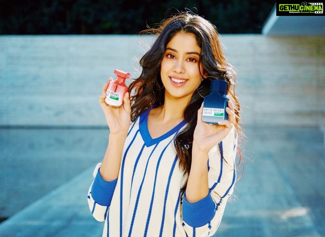 Janhvi Kapoor Instagram - If you don’t know what to gift your friends and family, here you have two brilliant ideas: #UnitedDreamsTogether for Her and #UnitedDreamsTogether for Him. Hope they like them as much as I do! @benetton_perfumes #benettonperfumes