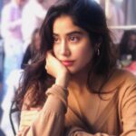 Janhvi Kapoor Instagram - Cali 🌞 pls stay a while 🌈