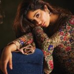 Janhvi Kapoor Instagram - 📸 @rohanshrestha 💄💇🏻‍♀️ @eltonjfernandez Stylist - @devanshi.15 PR Agency- @hypenq_pro