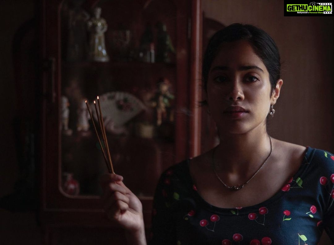 Janhvi Kapoor Instagram - Ghost Stories 👻 now on Netflix!