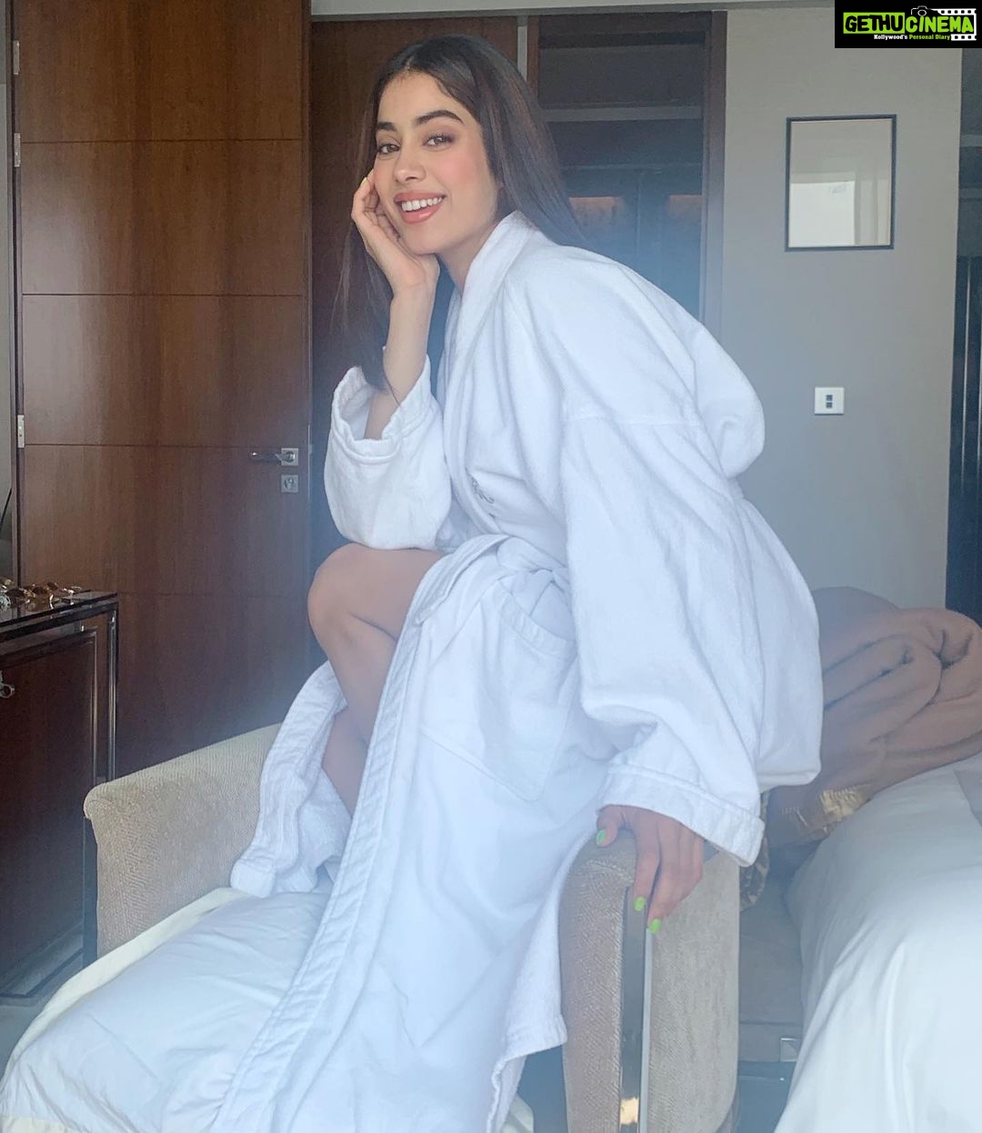 Janhvi Kapoor Instagram - Um can I just show up in my bathrobe
