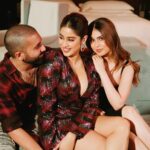 Janhvi Kapoor Instagram - play for keeps 🖤