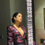 Janhvi Kapoor Instagram - play for keeps 🖤