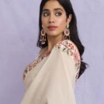 Janhvi Kapoor Instagram - 🌸