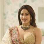 Janhvi Kapoor Instagram - On this auspicious occasion of Akshaya Tritiya, gift yourself and your loved ones something special from my favorite and most trusted jewellery brand Tyaani by Karan Johar. Visit them in Mumbai, Delhi, Hyderabad or online at www.tyaani.com #tyaanibykaranjohar #tyaanijewellery #trusttyaani