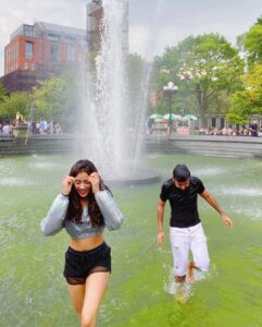 Janhvi Kapoor Instagram - New York, I love you