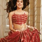 Janhvi Kapoor Instagram - Had so much fun walking for @punitbalanaofficial at the @fdciofficial fashion week! #PunitBalana #LakshmibyPunitBalana