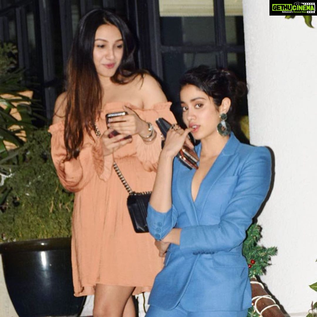 Janhvi Kapoor Instagram - Promise to keep scaring u forever. #HBD love u too much 🧿