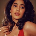 Janhvi Kapoor Instagram - Pomegranate constellations ✨