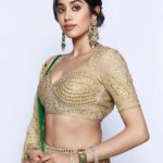 Janhvi Kapoor Instagram - ✨❤️