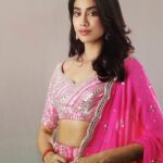 Janhvi Kapoor Instagram - Strawberry shortcake 🌸🍓🌸