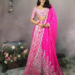 Janhvi Kapoor Instagram - Strawberry shortcake 🌸🍓🌸